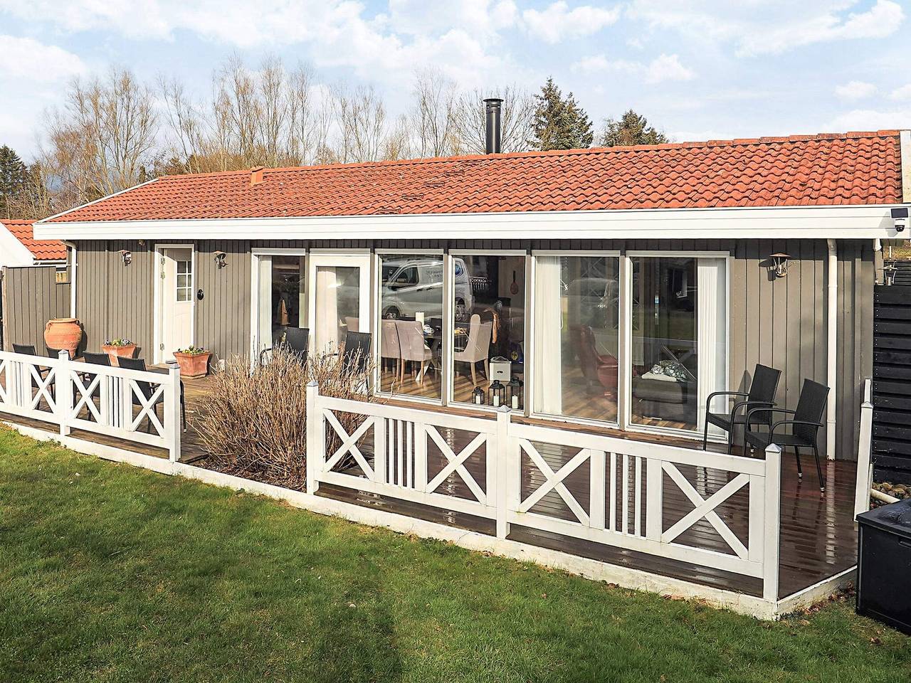 Poolhus med petanquebane in Bønsvig Strand, Præstø
