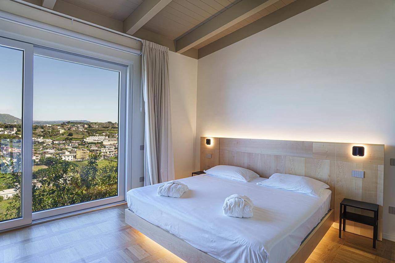 Uefio - Luxury Suites in Monte di Procida, Napoli e dintorni