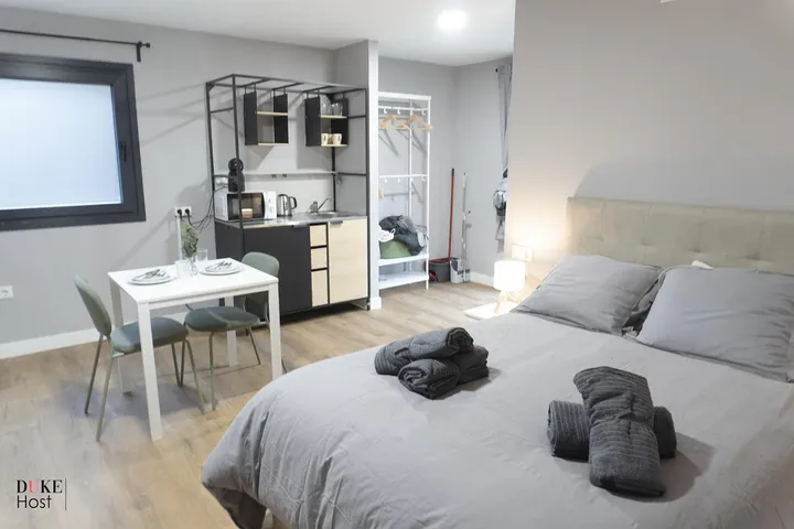 Casa de huéspuedes para 2 personas, con piscina y jardín - 1
