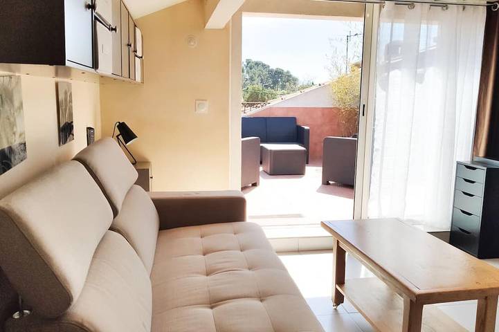 Appartement entier, Villa Reiala Plan-de-Cuques - Studio Terrasse in Plan-de-Cuques, Côte méditerranéenne (France)