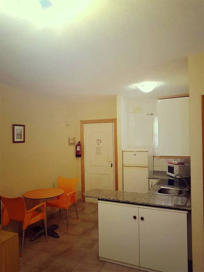 Gîte pour 3 personnes, avec balcon et piscine dans La Manga del Mar Menor - 3