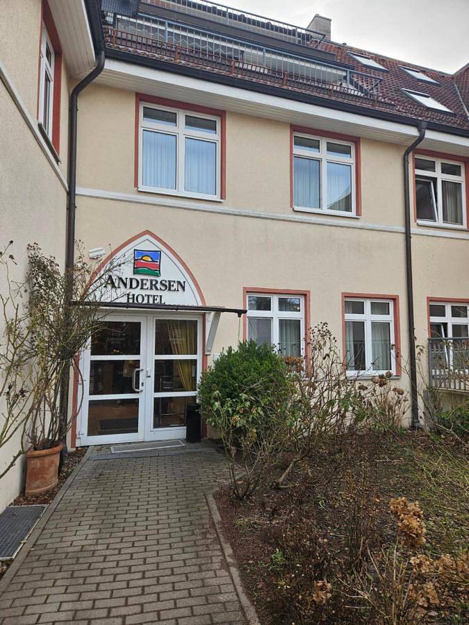 Hôtel pour 3 personnes, avec terrasse, animaux acceptés à Birkenwerder - 2