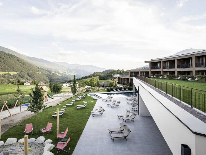 Hotel für 5 Personen, mit Ausblick und Terrasse sowie Garten, mit Haustier in Natz-Schabs