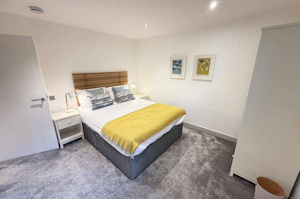 Fishers View - a lodge that sleeps 10 guests in 5 bedrooms in St. Ives, Cornwall