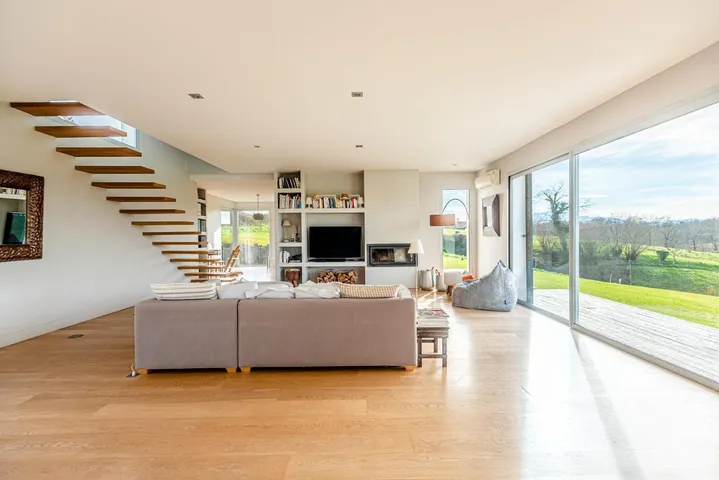 Villa für 8 Personen, mit Garten und Ausblick - 1