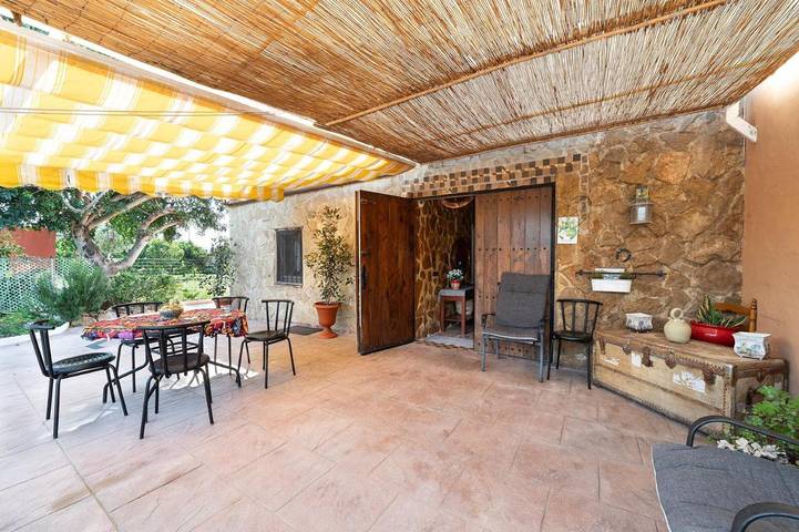 Casa de vacaciones para 5 personas, con vistas además de jardín y piscina en Provincia de Valencia - 4