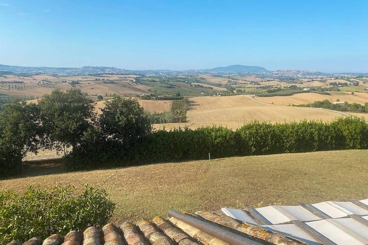 Relais Infinito. B&Bs and rooms with panoramic views in the Marche region in Recanati, Province de Macerata