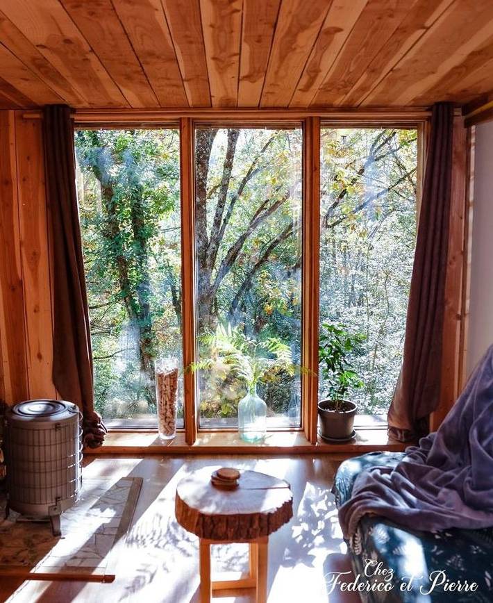 Gîte pour 4 personnes, avec vue et jardin dans Le Fraysse