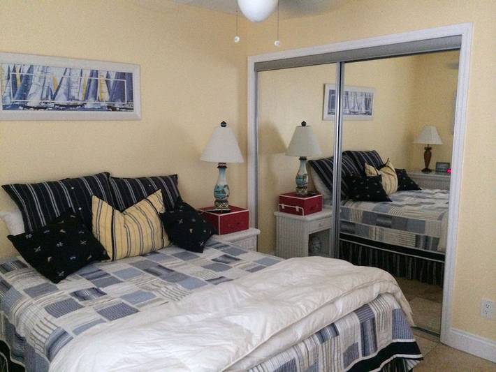 Vacation rental for 2 people, with hot tub and pool as well as yard, with pets in St. Petersburg (FL)