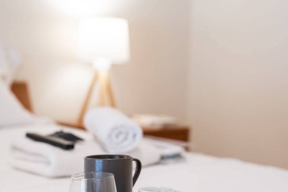 Entire apartment, Two bedroom Apt in Syntagma - Ermou area in Central Section of Athens, Athens