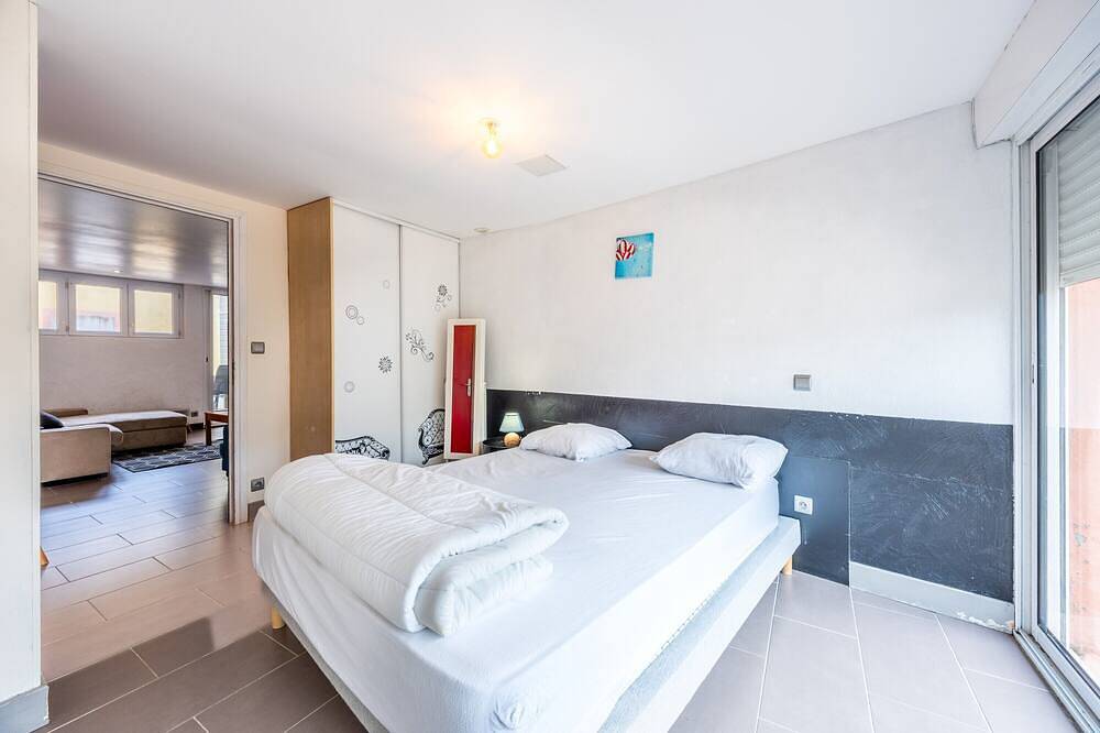 Holiday Home 'Sleeps 22 Brem Center with Large' in Brem-sur-Mer, Loire Valley