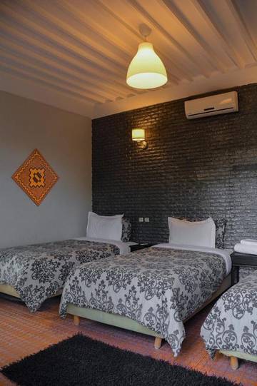 Gîte pour 2 personnes, avec sauna ainsi que piscine et jardin à Taroudant
