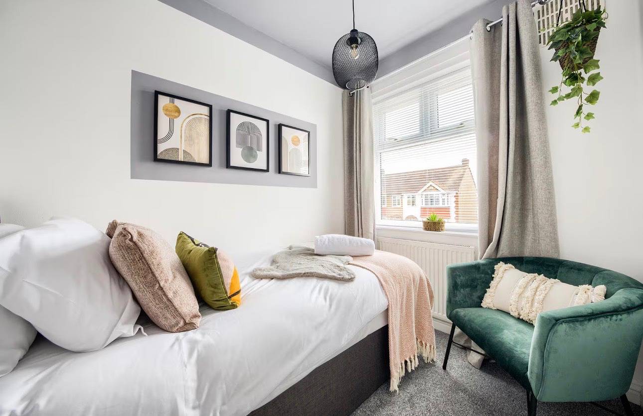 Coventry Sleeps 8 Garden and Large Driveway in Coventry, Birmingham y alrededores