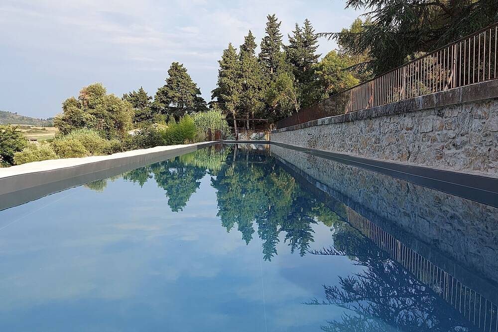 Gite de charme avec piscine et jardin en pleine nature (Vulcain) in Montlaur (Languedoc-Roussillon), Région de Limoux