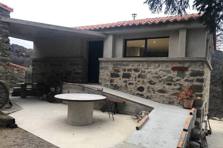 Agriturismo pour 4 personnes, avec piscine et jardin