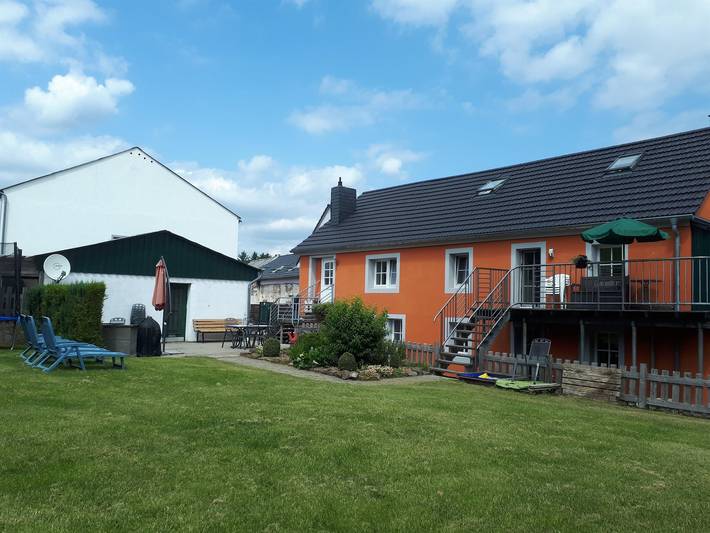 Ferienwohnung für 4 Personen, mit Garten, kinderfreundlich in Neuheilenbach