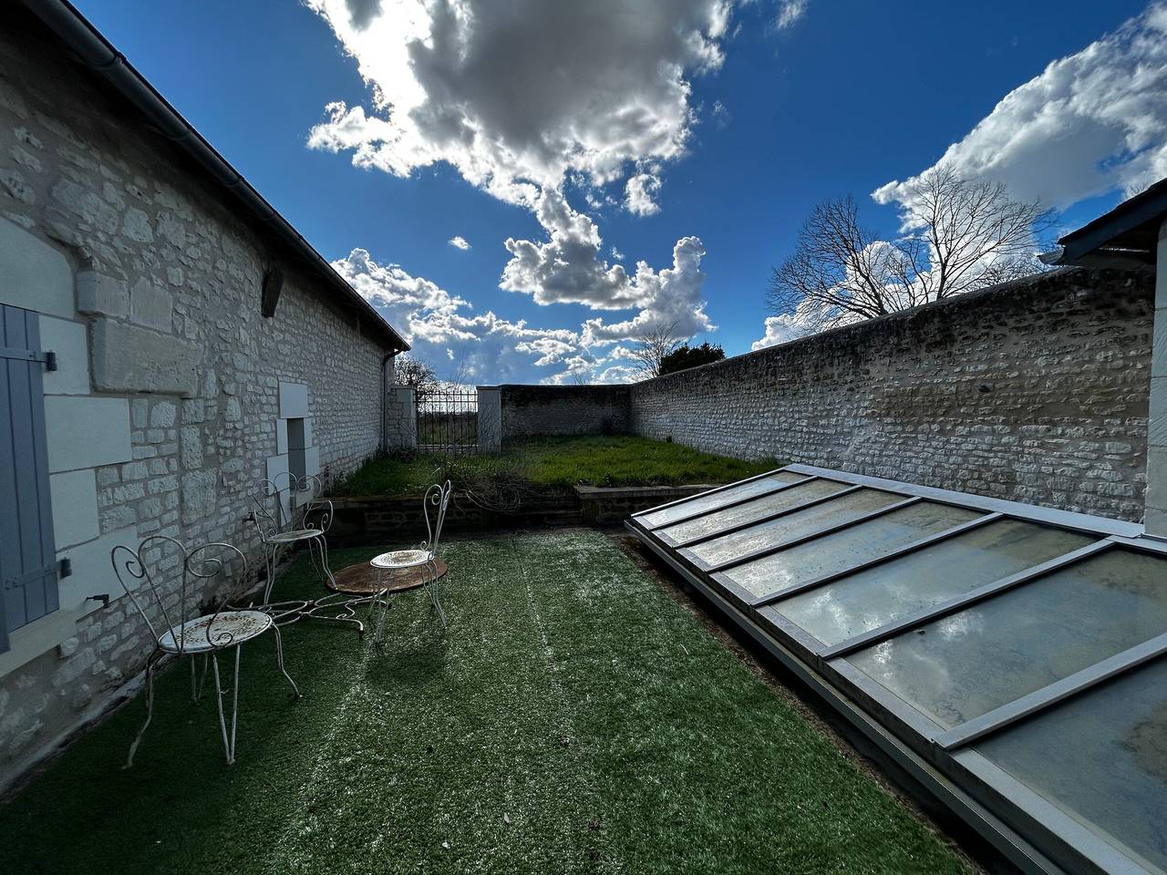 Maison de vacances à Sossais - Campagne calme, 3 chambres, proche sites touristiques in Sossais, Vienne (France)
