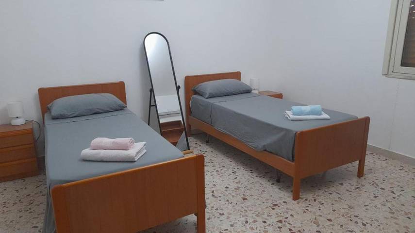 Gîte pour 6 personnes, avec balcon et vue à Spadafora - 2