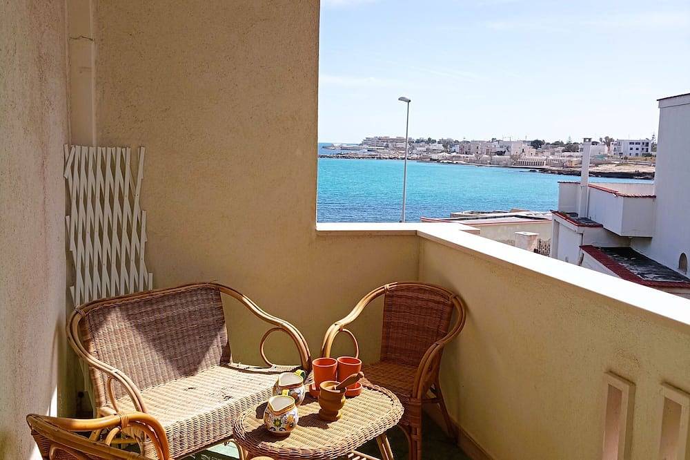Ganze Wohnung, Vacation House facing the sea in Torre a Mare, Bari