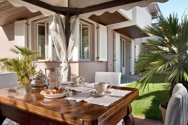 Chambre d’hôte pour 3 personnes, avec vue ainsi que jardin et balcon à Rimini - 3