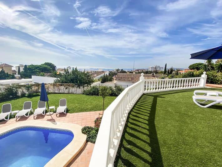 Villa pour 8 personnes, avec jardin à Fuengirola