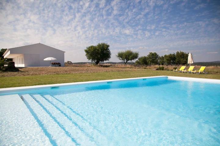 Villa pour 10 personnes, avec jardin et piscine à Évora