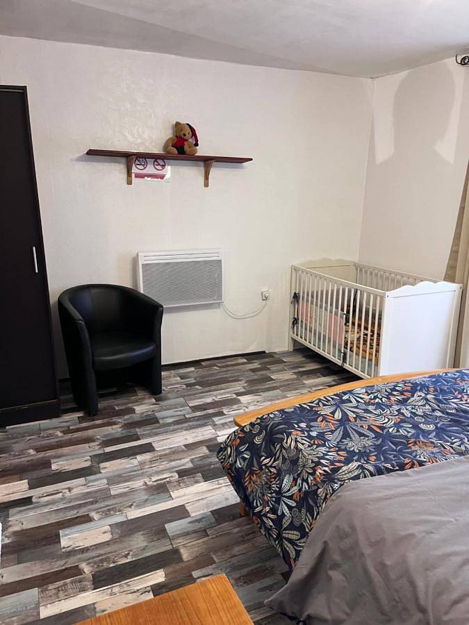 Appartement entier, Two-Bedroom Apartment in Val-d'Oise