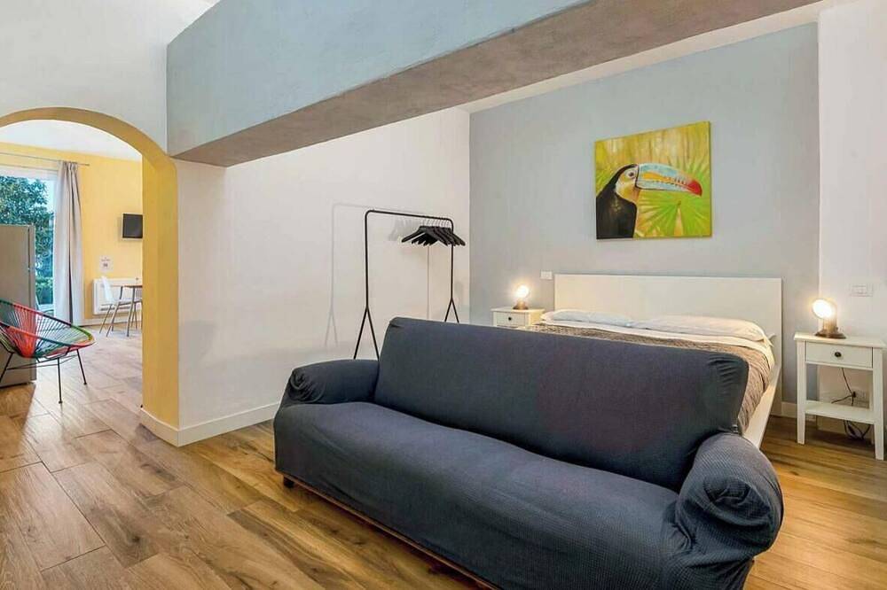 Apartamento entero, Discover the charm of the Ligurian Riviera by staying in this welcoming holiday home in Lerici, perfect for couples and families. With a double bedroom, a bathroom and a kitchen, the house is ideal for those seeking tranquility and comfort.In addition, a in Lerici, Lerici Municipio