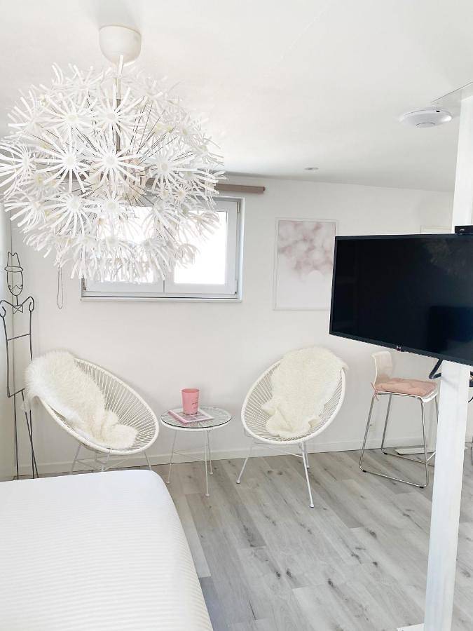 Gîte pour 2 personnes, avec jardin et terrasse dans Louveigné - 3