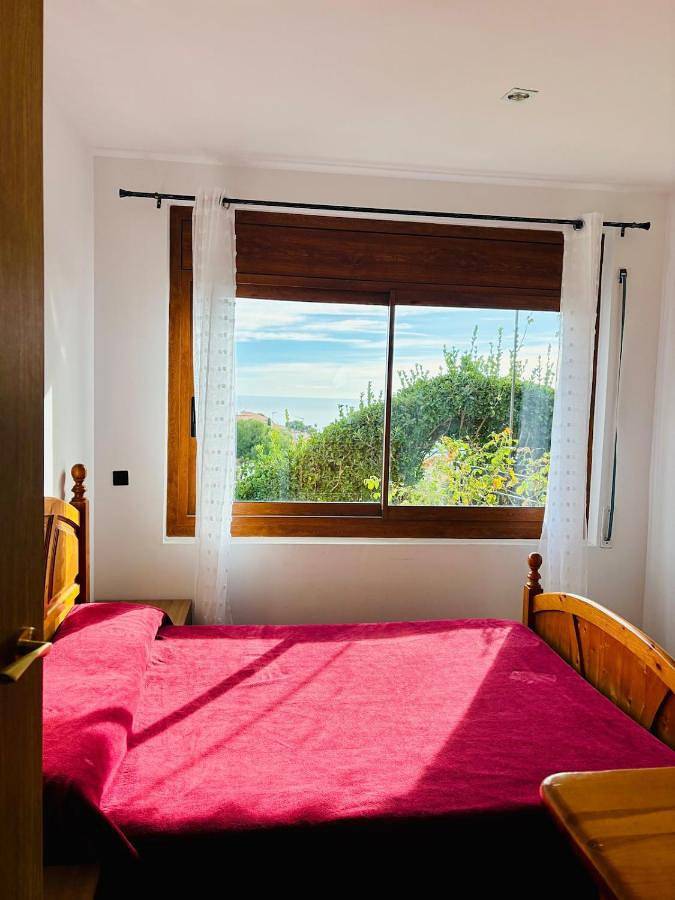 House with ocean and mountain views in Santa Susanna, Costa del Maresme