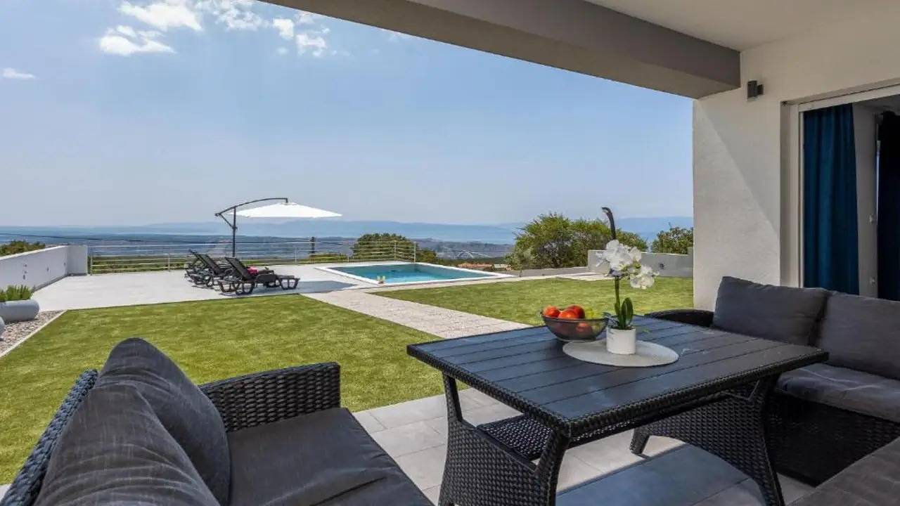 Villa für 8 Personen (220 m²) in Smrika in Crikvenica, Primorje-Gorski Kotar