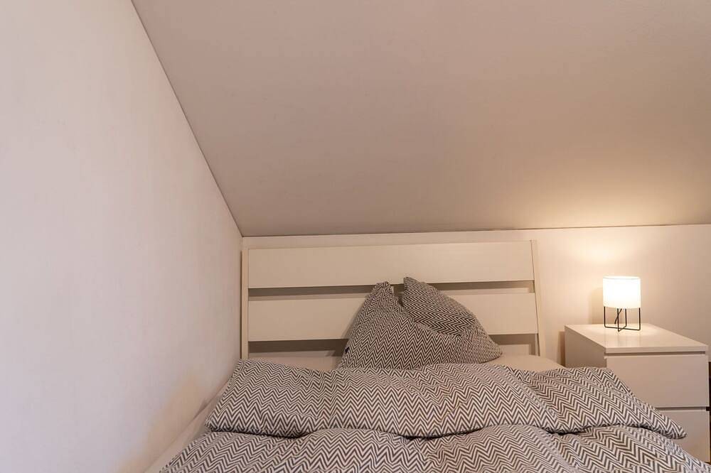 Schönes alleinstehendes Ferienhaus für 10 Leute mit Tv, Innenhof und Haustiere erlaubt in Braunau am Inn
