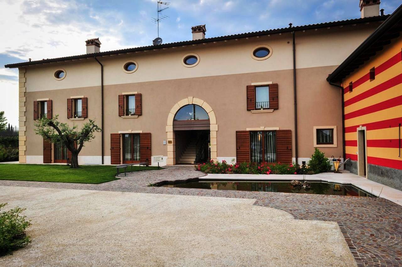 Belvivere Suites in Sona, Gardasee-Berge