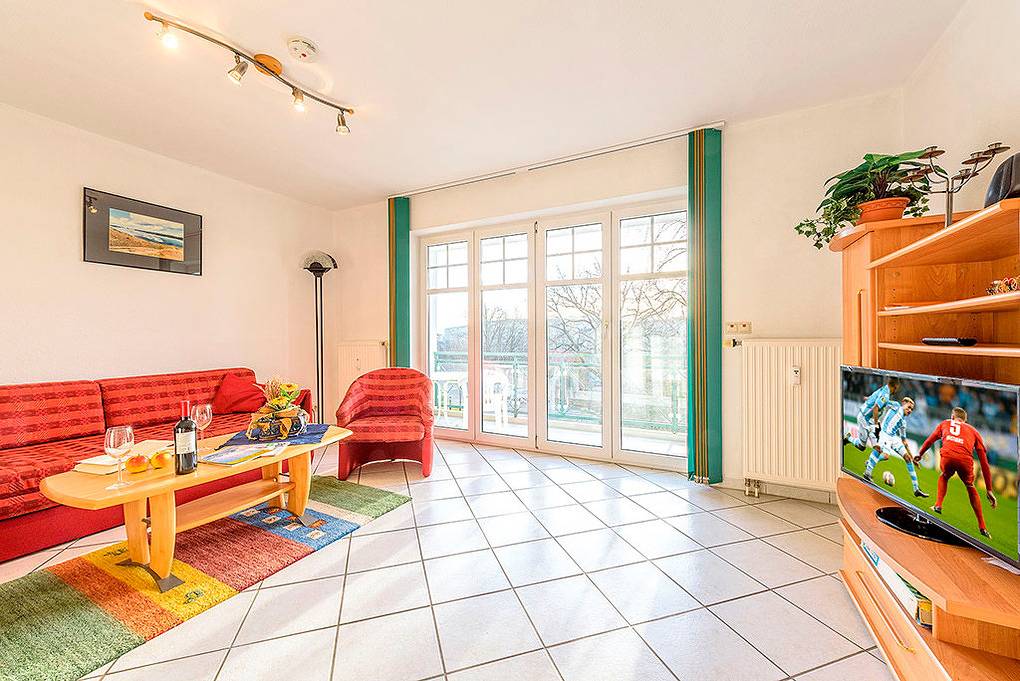 Entire holiday apartment, Holiday apartment for 4 people with balcony in Sellin, Ruegen