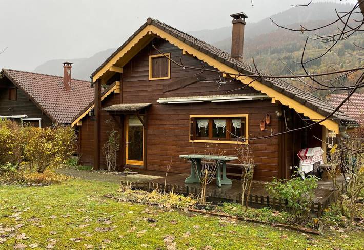 Chalet pour 8 personnes, avec jardin, animaux acceptés à Verchaix