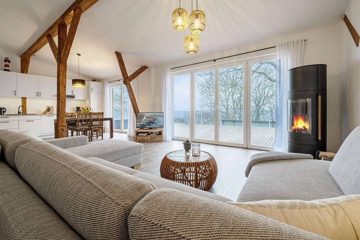 Ferienwohnung für 4 Personen, mit Balkon und Terrasse sowie Garten und Sauna in Steinbergkirche