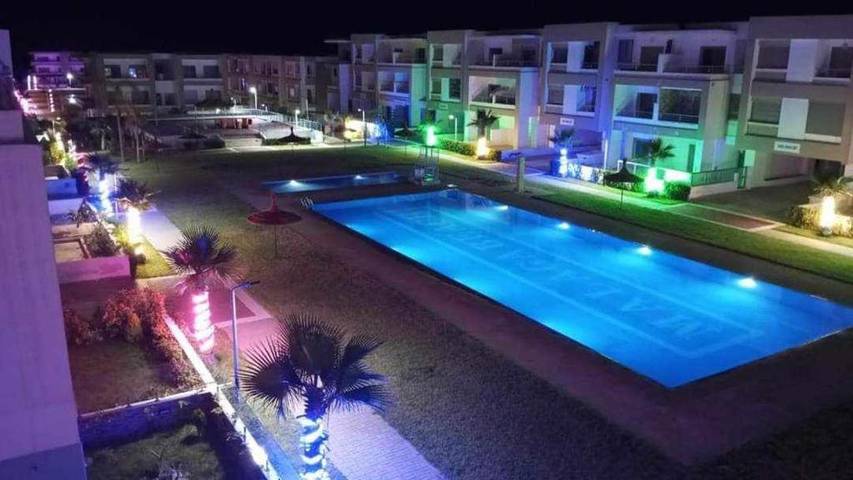 Gîte pour 9 personnes, avec balcon ainsi que piscine et vue dans Mansouria - 4