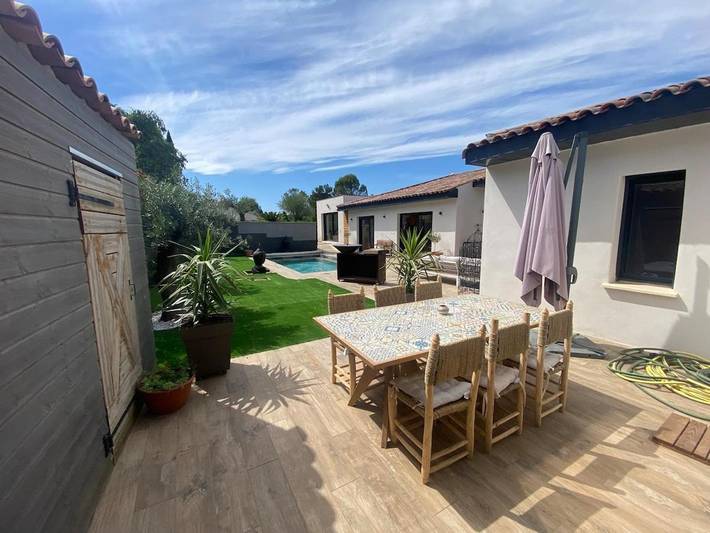 Location de vacances pour 10 personnes, avec jardin ainsi que piscine et vue à Cornillon - 2