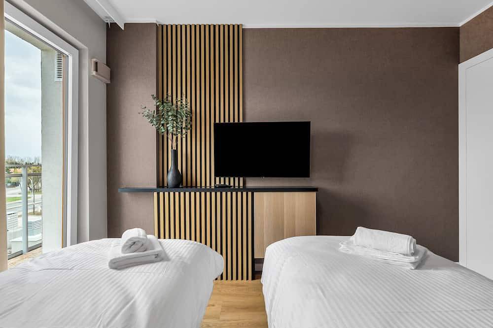 Ganze Wohnung, Elegant Beige Harmony Apartment in Białołęka, Warschau