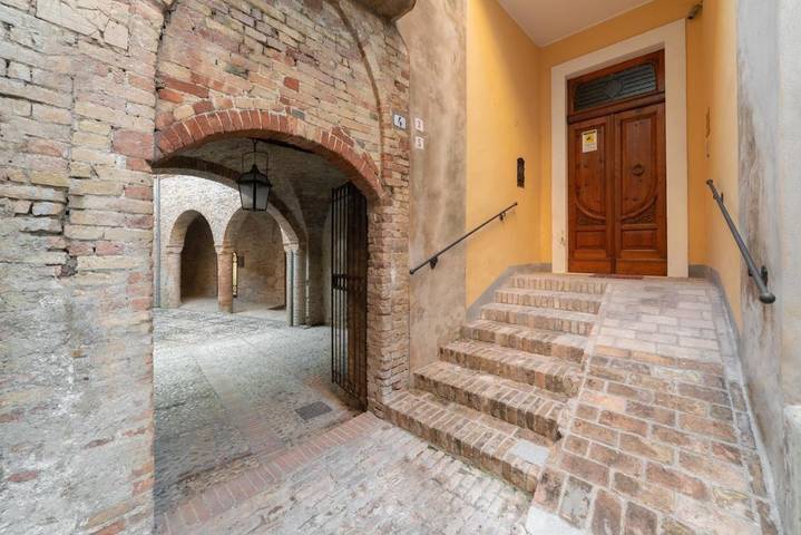 Location de vacances pour 4 personnes, avec terrasse et vue à Penne - 2