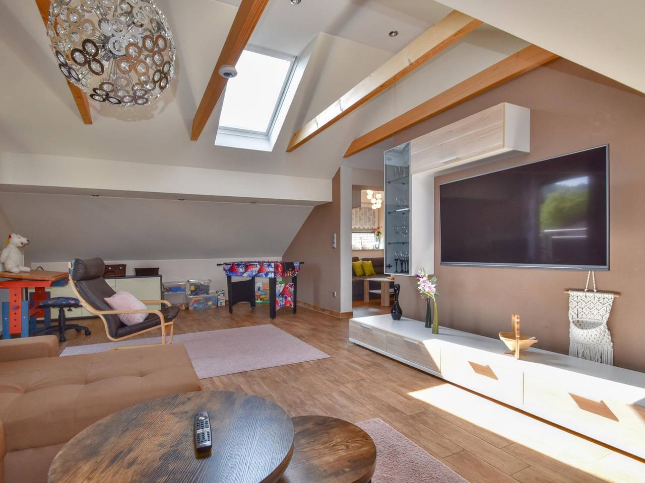 Ganze Wohnung, Helle Wohnung im Bayerischen Wald mit Balkon in Gleißenberg, Ostbayern