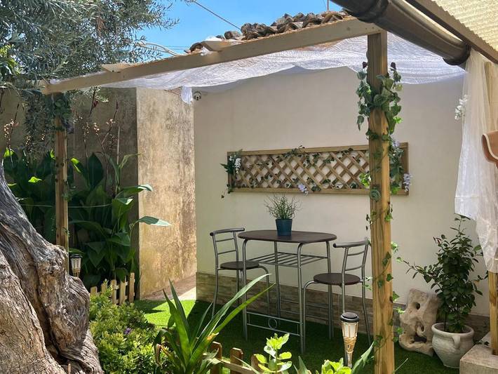 Chambre d’hôte pour 2 personnes, avec Terrasse ainsi que Jardin et Vue à Chiaramonte Gulfi