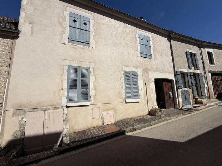 Location de vacances pour 9 personnes à Irancy