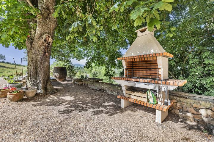 Maison de vacances pour 15 personnes, avec jardin, adapté aux familles dans Rhône - 2