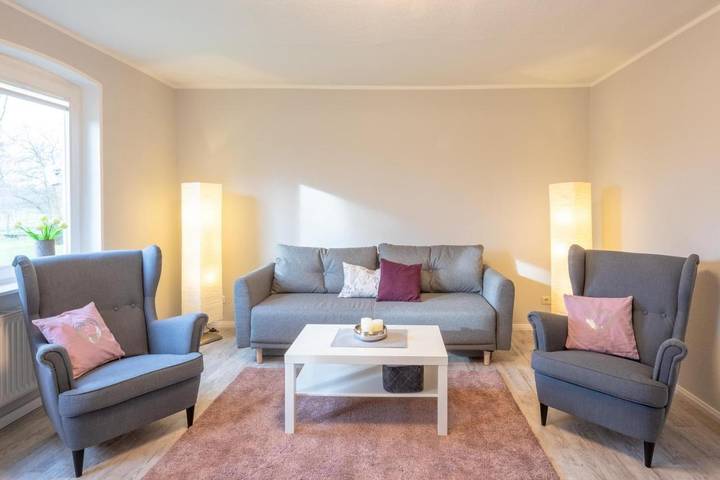 Ferienwohnung für 4 Personen, mit Terrasse und Garten in Lund (Husum)