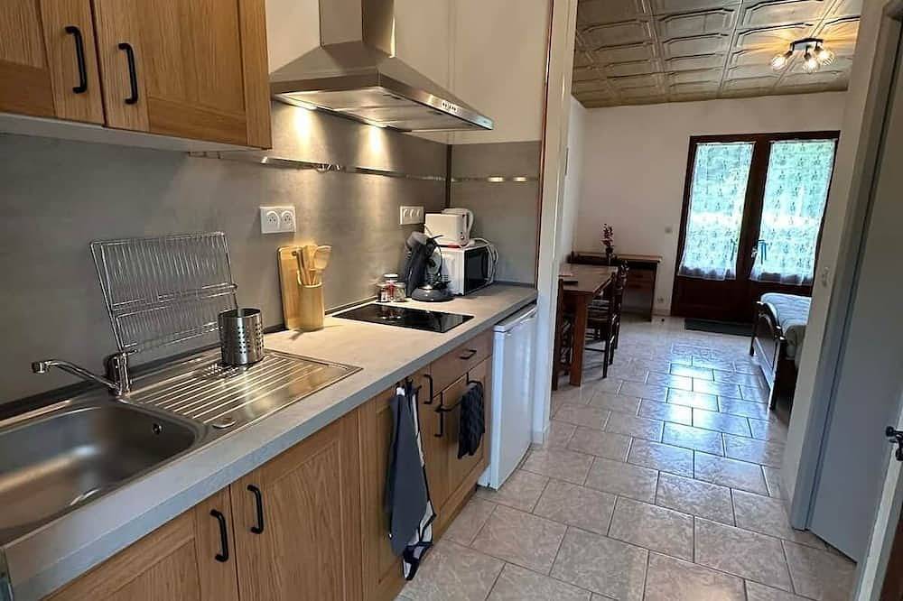 Appartement entier, Studio B* Ferme du Port d'Enveaux* bord Dordogne in Saint-Vincent-de-Cosse, Périgord Noir