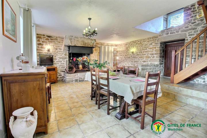 Gîte pour 5 personnes, avec Jardin à Questembert
