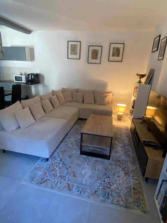 Location de vacances pour 6 personnes, avec Terrasse ainsi que Jardin et Vue à Billy
