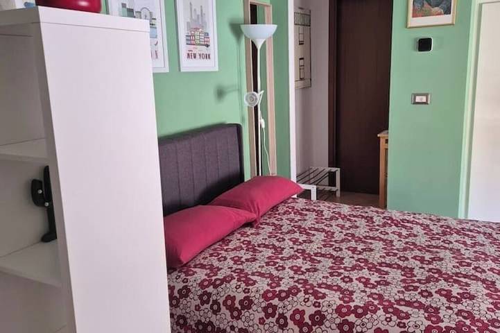 Ganze Wohnung, Cozy accommodations just 10 minutes from Fco Fiumicino Airport in Fiumicino, Rom Provinz