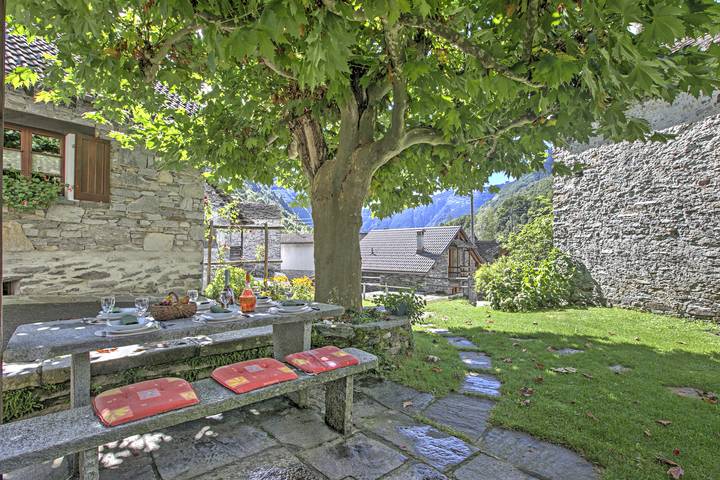 Chalet für 9 Personen, kinderfreundlich im Ticino